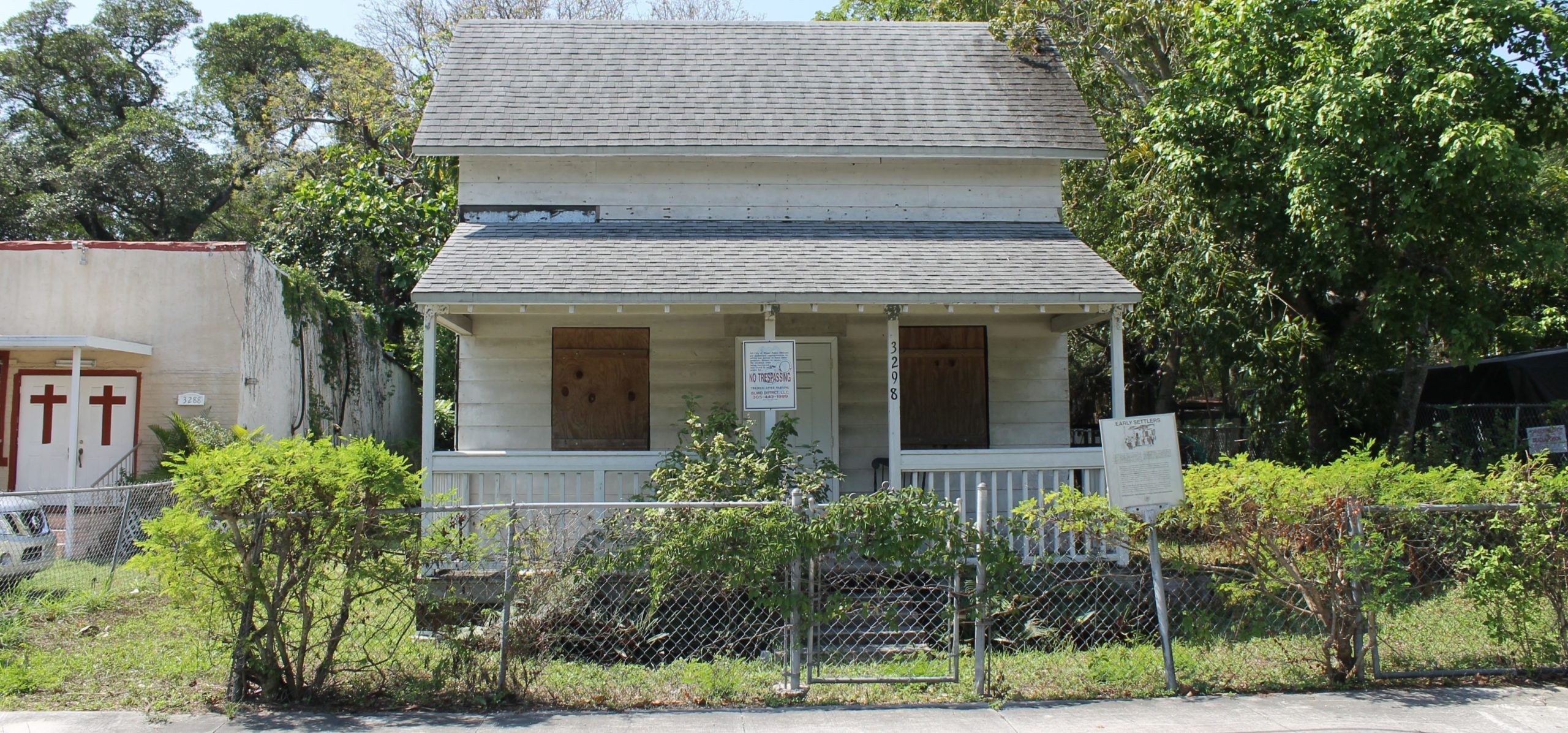 History in the Grove: Charles Avenue Walking Tour with Dr. George